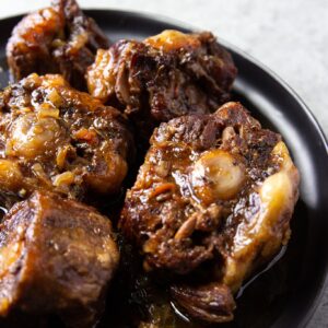 Oxtails plate